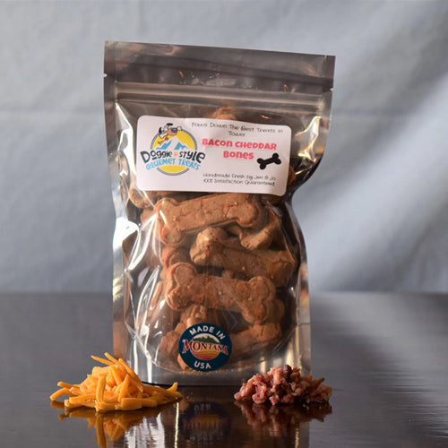 Doggie Style Gourmet Treats Bacon Cheddar Bones, dog treats with bacon and cheddar flavor, shown in the product image.