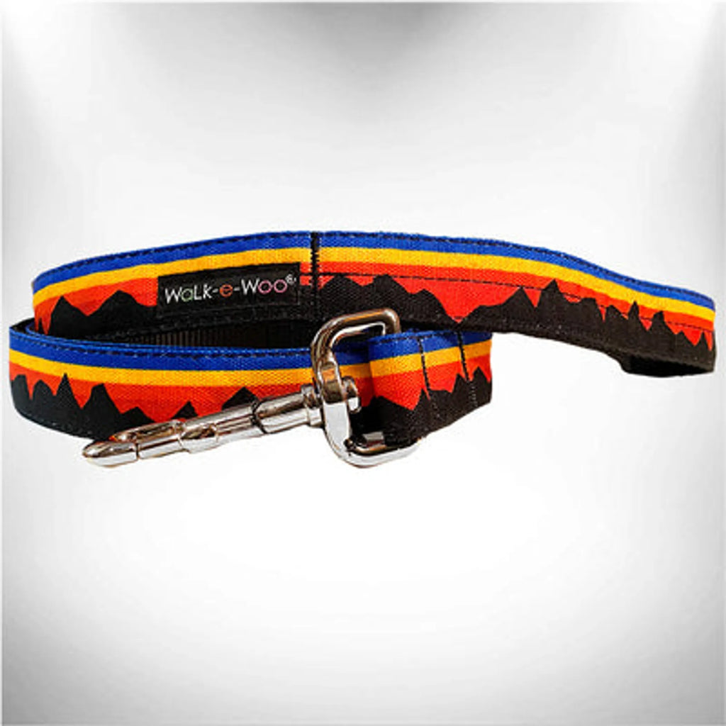 Walk-e-Woo mountain dog lead attached to a sturdy dog collar, designed for large breeds and outdoor adventures.