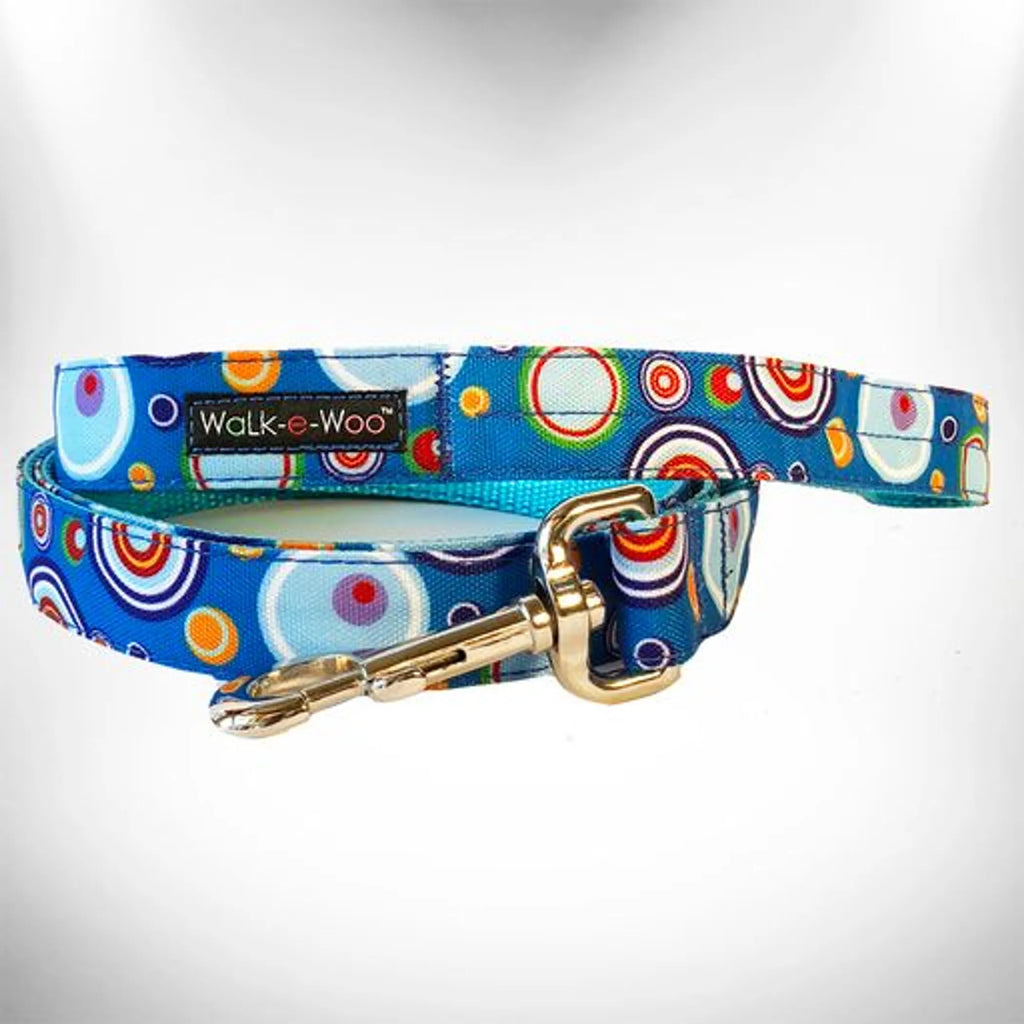 Martini Dog Lead by Walk-e-Woo showing a durable nylon leash with metal clip and handle for walking your dog.