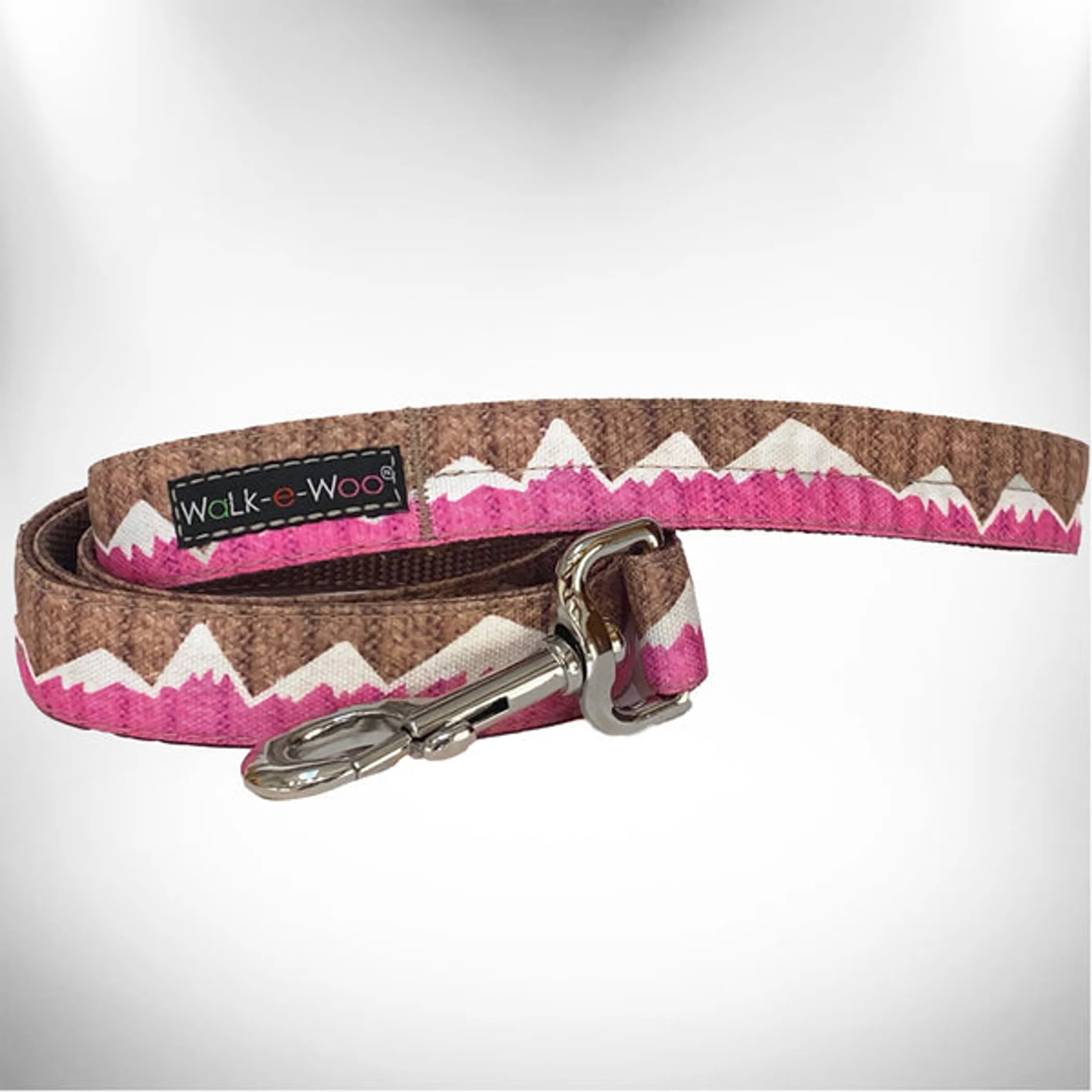 Walk-e-Woo mountain dog lead attached to a sturdy dog collar, suitable for large, active dogs during outdoor walks.