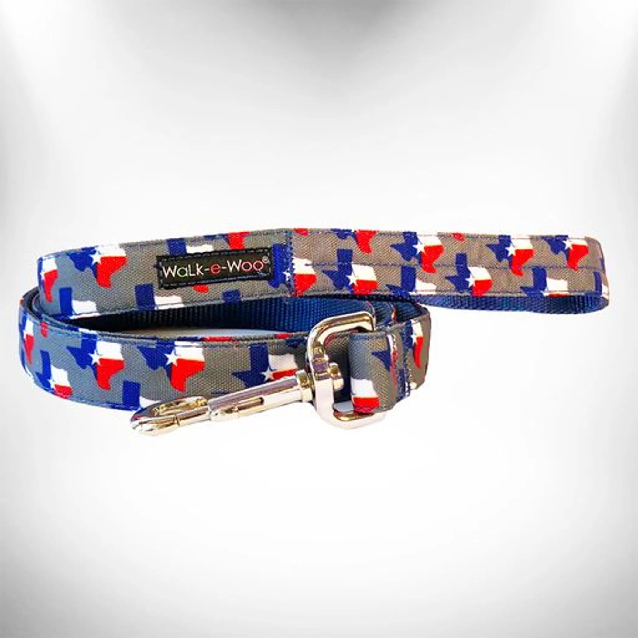 Walk-e-Woo Colorado and Texas dog leads, durable nylon leashes with colorful patterns, designed for outdoor walks with pets.