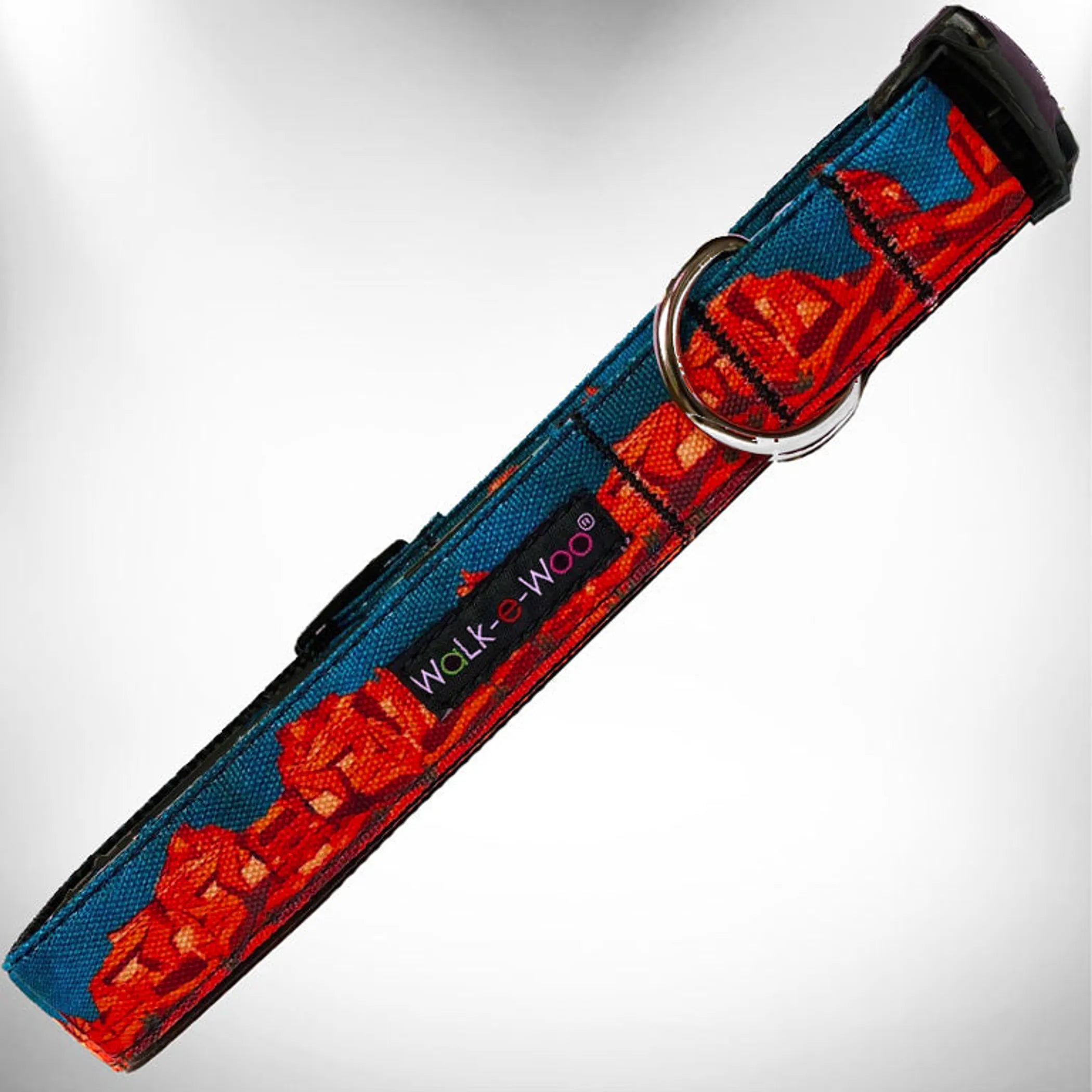 Walk-e-Woo Nature-Lover dog collar featuring eco-friendly design with green foliage pattern on durable nylon material.