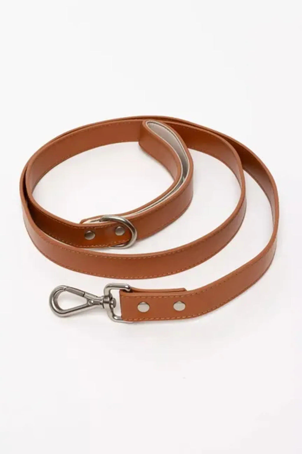 Aria the Fox Sierra Sunrise vegan leather dog leash with metal clasp and adjustable length, designed for comfortable dog walking.