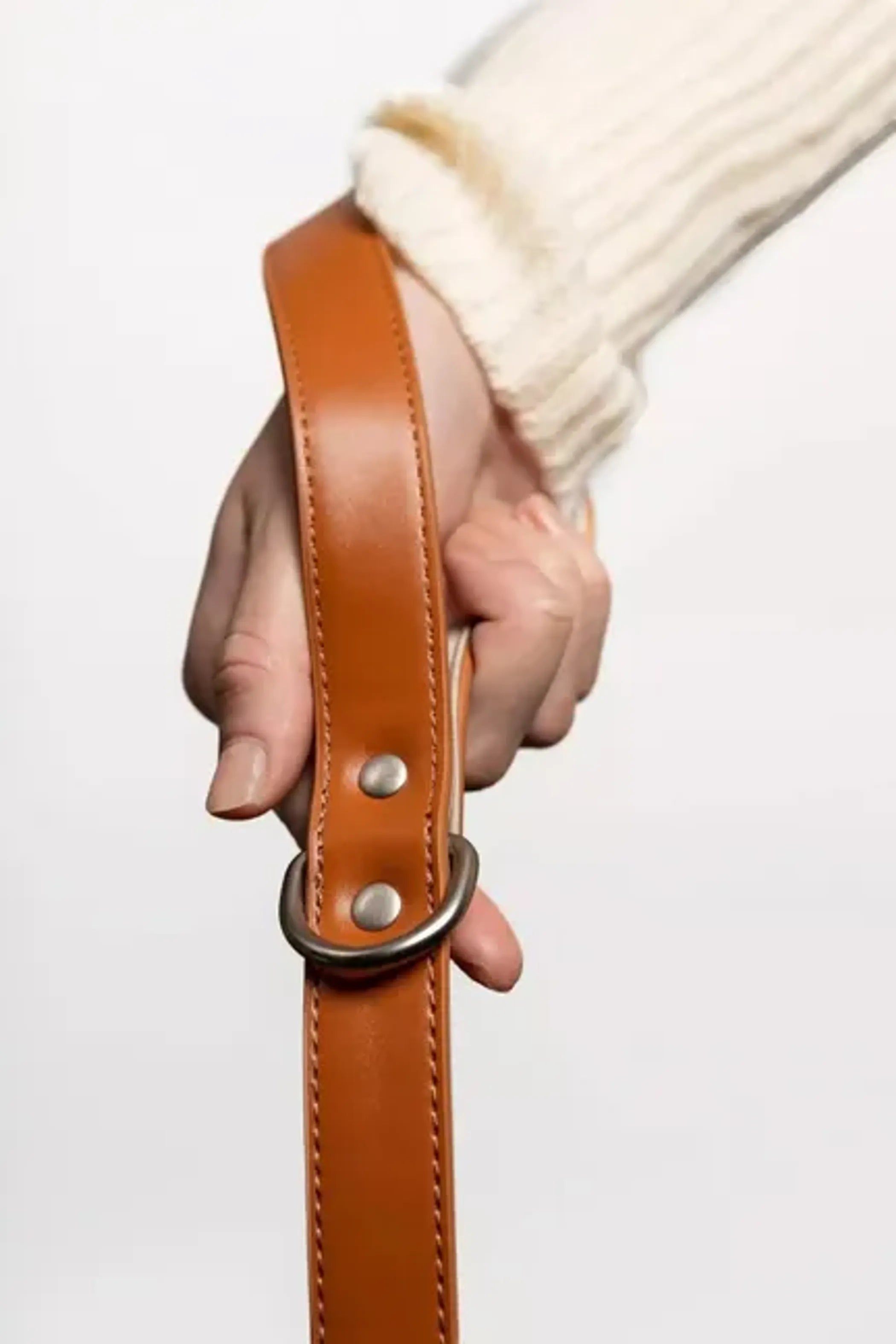 Aria the Fox Sierra Sunrise vegan leather dog leash with a sturdy handle and metal clasp, designed for stylish and secure dog walking.