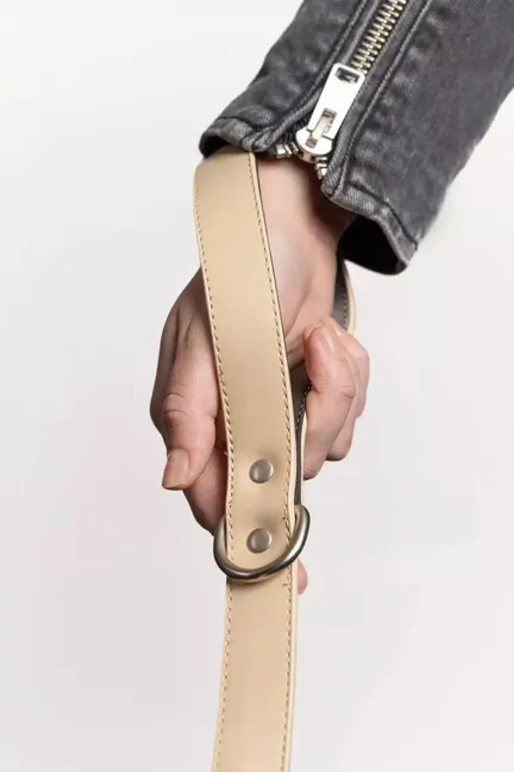 Vegan leather dog leash from Aria the Fox featuring a Champagne Fizz design, sturdy clip, and comfortable handle for walking dogs.