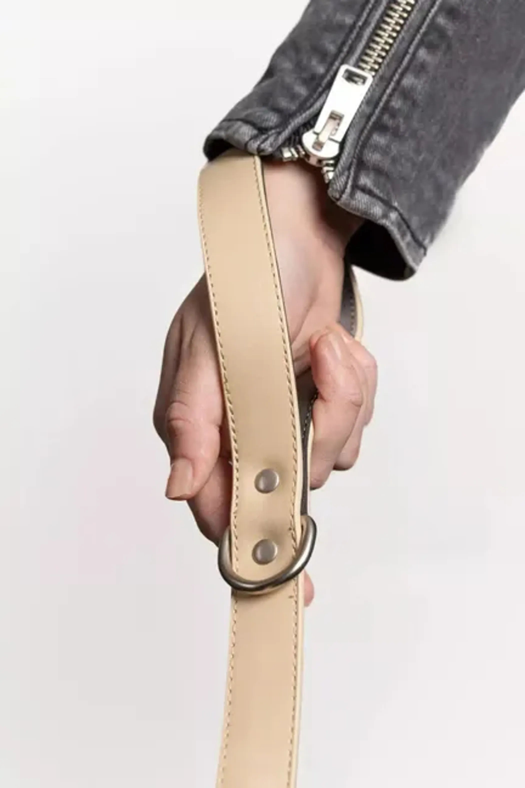 Vegan leather dog leash from Aria the Fox featuring a Champagne Fizz design, sturdy clip, and comfortable handle for walking dogs.
