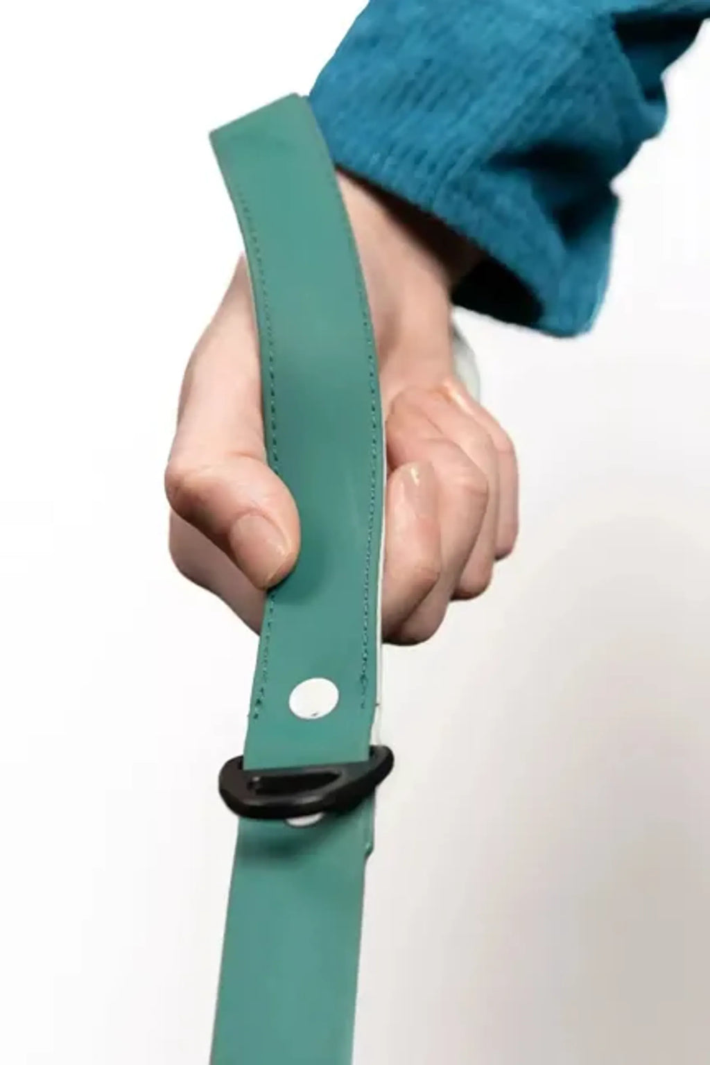 Aria the Fox Siberian Spruce waterproof dog leash showing durable nylon material and metal clasp for secure attachment.