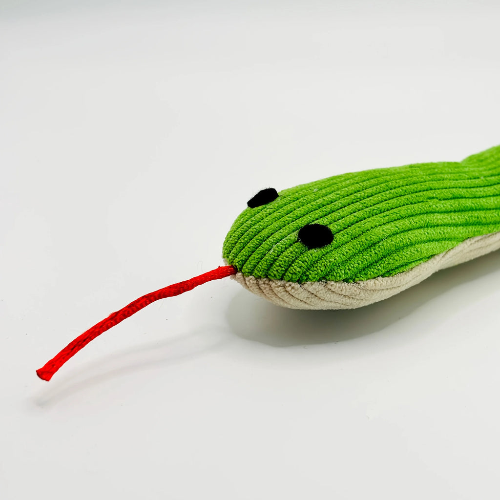 Interactive snake-shaped cat toy for kittens, featuring crinkle sound and enticing movement to keep cats engaged and entertained.